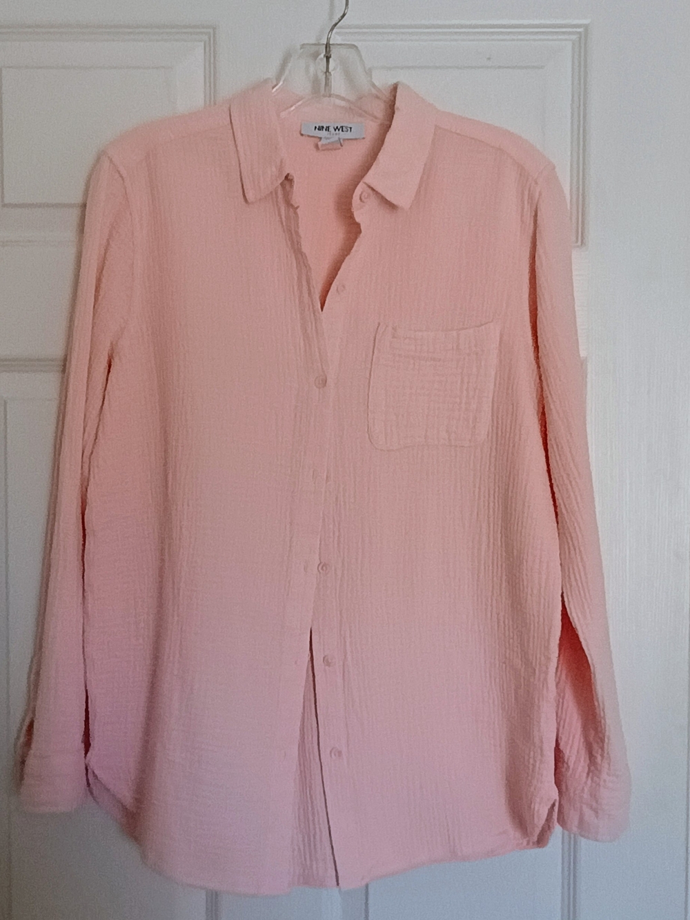 EUC Nine West Women's Light Pink Double Gauze Button-Down Shirt Size S